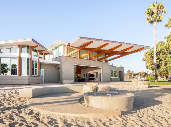 Coronado Boathouse & Club